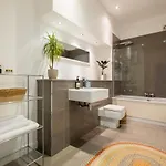 The Artists Loft - Luxury District With Private Parking
