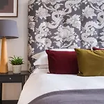 The Artists Loft - Luxury District With Private Parking * ケンダル