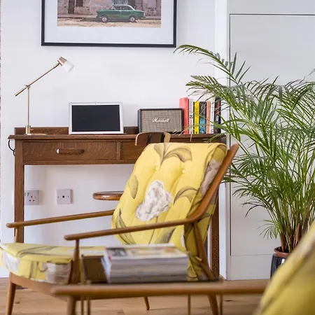 The Artists Loft - Luxury District With Private Parking Apartment Kendal